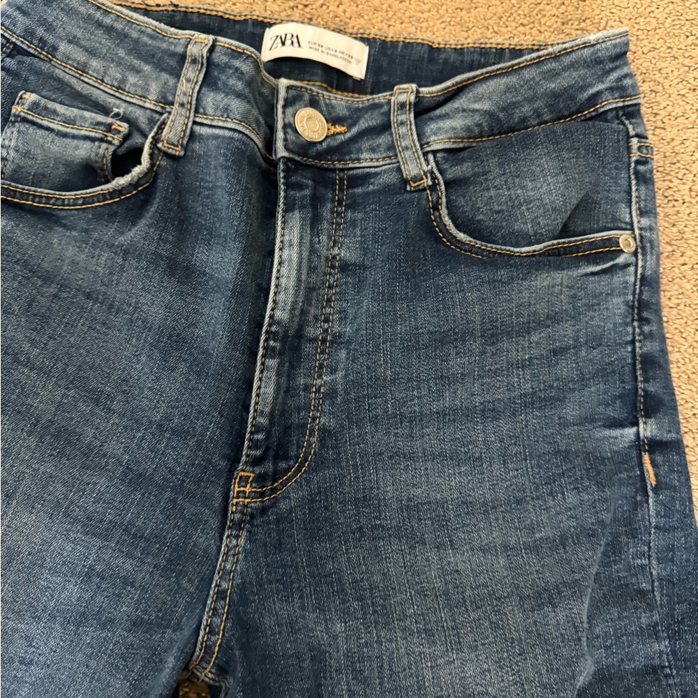 Zara Jeans